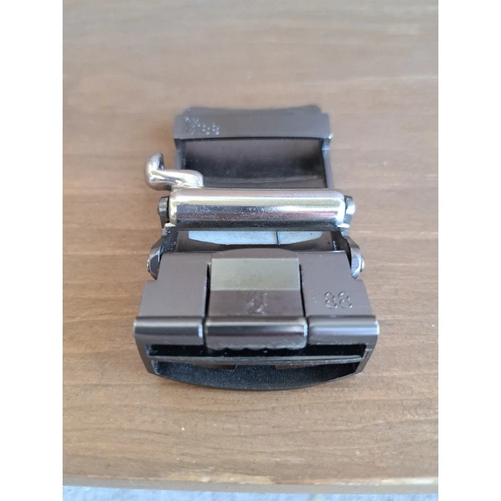 Men's Gunmetal-Tone Automatic Ratcheting Belt Buckle Leopard For 34-35 mm Belt